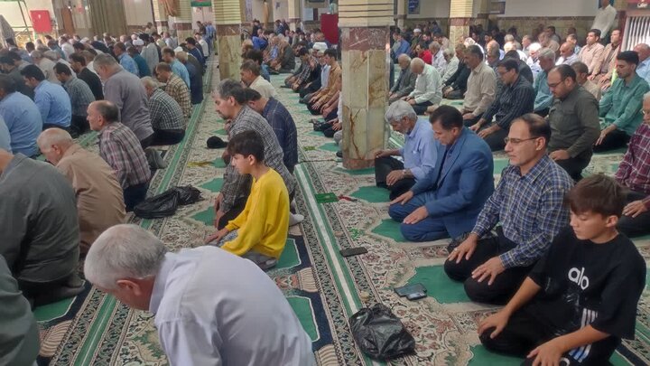 تصاویر/اقامه نماز جمعه الیگودرز