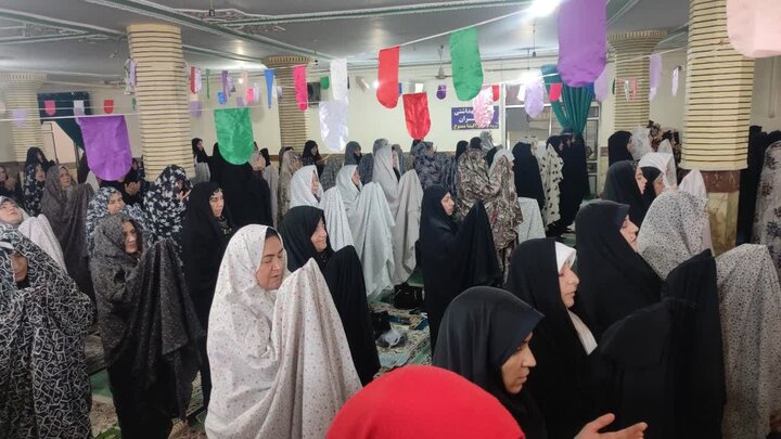 تصاویر/اقامه نماز جمعه الیگودرز