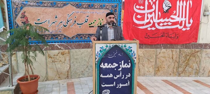 تصاویر/اقامه نماز جمعه الیگودرز