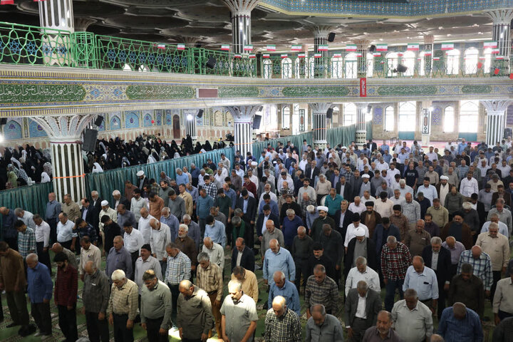تصاویر/ نماز عبادی سیاسی جمعه در شهرکرد