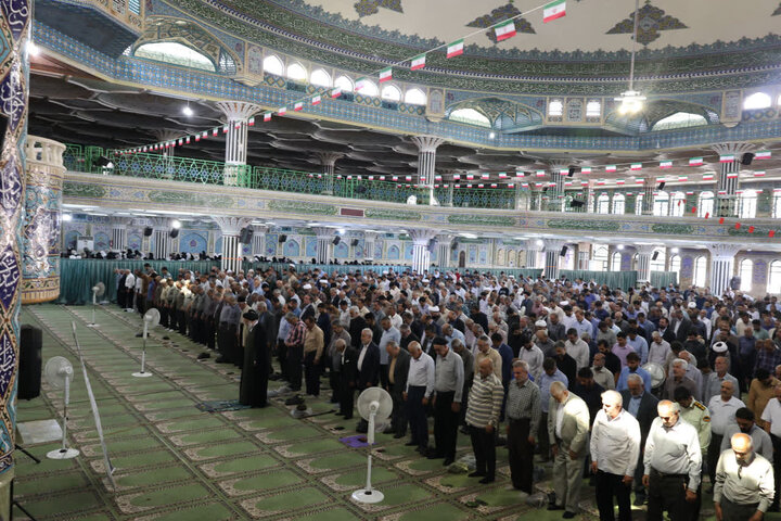 تصاویر/ نماز عبادی سیاسی جمعه در شهرکرد