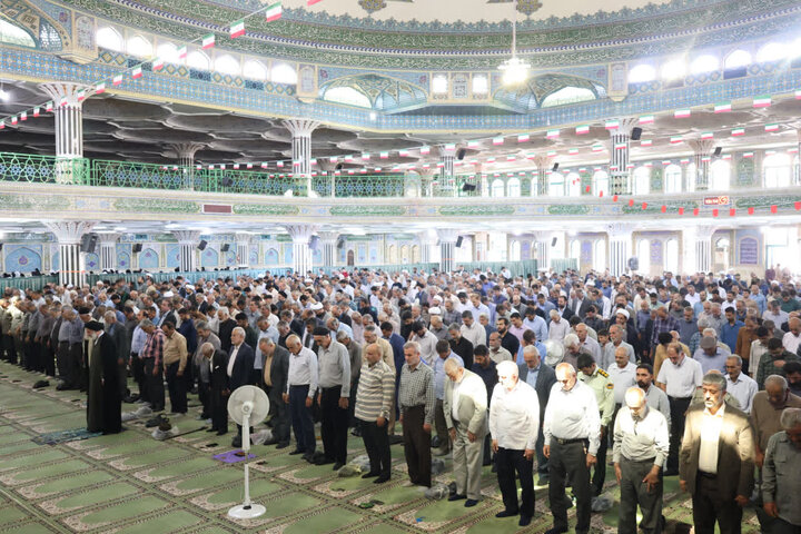 تصاویر/ نماز عبادی سیاسی جمعه در شهرکرد