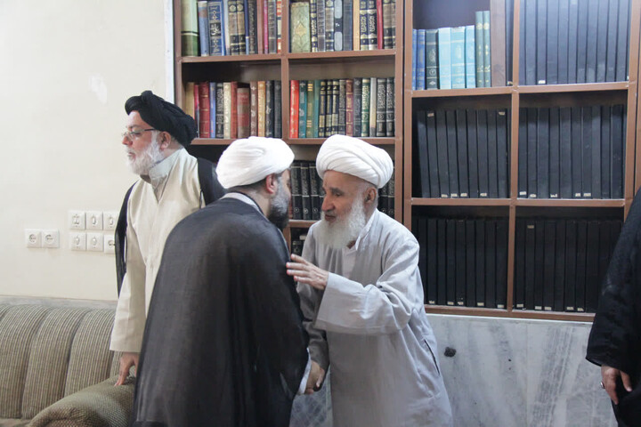 تصاویر/ دیدار مدیر حوزه علمیه بوشهر با آیت الله امامی حجتی