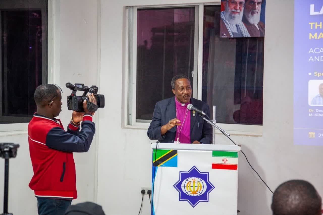 Iran ni Mfano wa Kujitegemea Mbele ya Mashinikizo ya Nje
