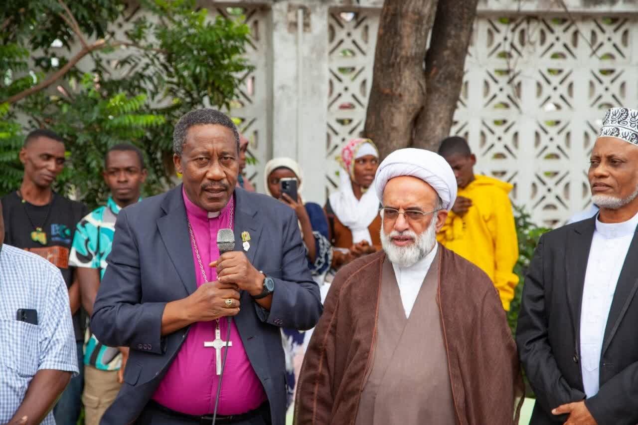 Iran ni Mfano wa Kujitegemea Mbele ya Mashinikizo ya Nje
