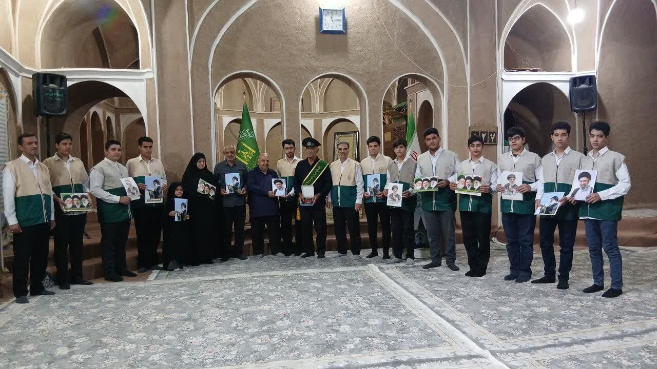 معرفت‌افزایی خادمیاران نوجوان آران و بیدگل با محوریت فرهنگ ایثار و شهادت
