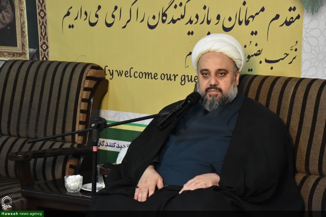 کتاب، واسطه انتقال دانش در نهادهای علمی است