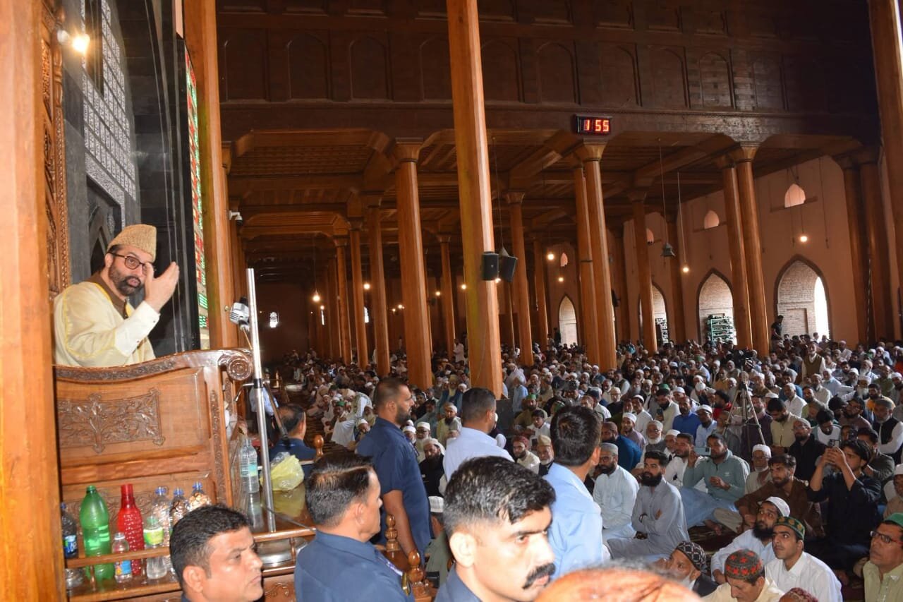 जामा मस्जिद श्रीनगर में ईरान सहित युद्ध प्रभावित क्षेत्रों में शांति के लिए विशेष दुआ