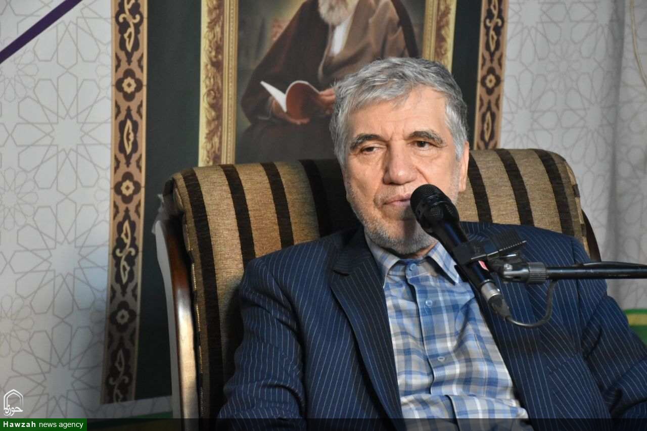 زبان گفتاری مُبلّغ باید با رفتار و منش او هماهنگ باشد
