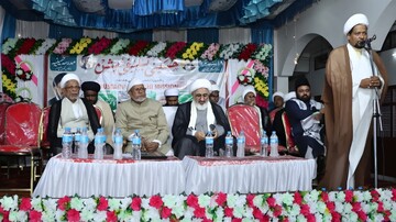 آینده جامعه در گرو تربیت صحیح و هدایت آگاهانه نسل جوان است