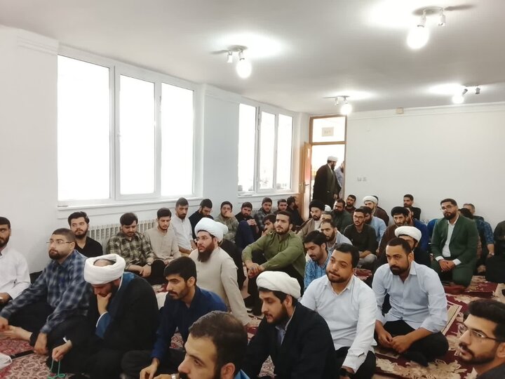 تصاویر/ مراسم افتتاحیه آغاز سال تحصیلی جدید مدرسه علمیه نائب الصدر رشت