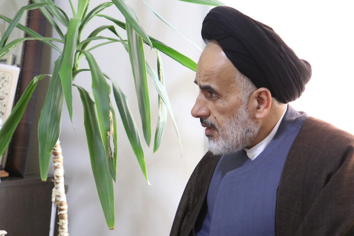 تصاویر/ دیدار رئیس عقیدتی سیاسی نیروی انتطامی استان همدان با آیت الله موسوی اصفهانی