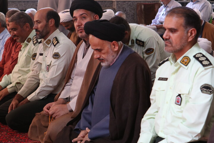 تصاویر/ برگزاری نماز جماعت و درس اخلاق آیت الله موسوی اصفهانی