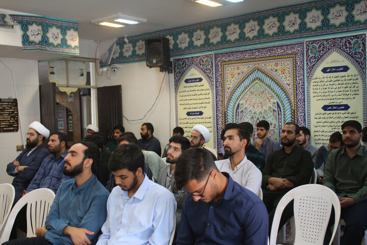 تصاویر/ سلسله‌ جلسات شرحی بر احادیث کتاب اصول کافی مؤسسه امام صادق(ع) شهر کرمان