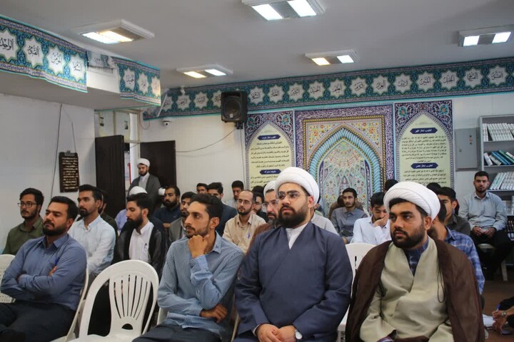 تصاویر/ سلسله‌ جلسات شرحی بر احادیث کتاب اصول کافی مؤسسه امام صادق(ع) شهر کرمان