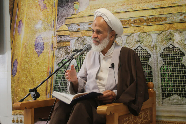 تصاویر/ سلسله‌ جلسات شرحی بر احادیث کتاب اصول کافی مؤسسه امام صادق(ع) شهر کرمان