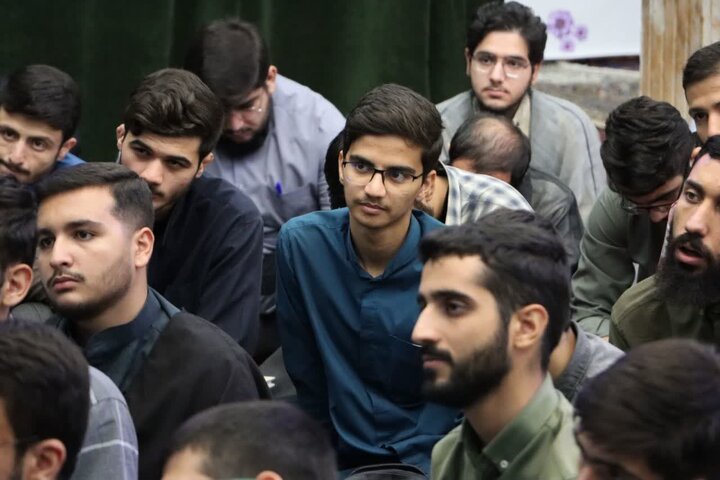 تصاویر/ کلاس عمومی با حضور استاد قرائتی در مدرسه علمیه آیت‌الله مجتهدی
