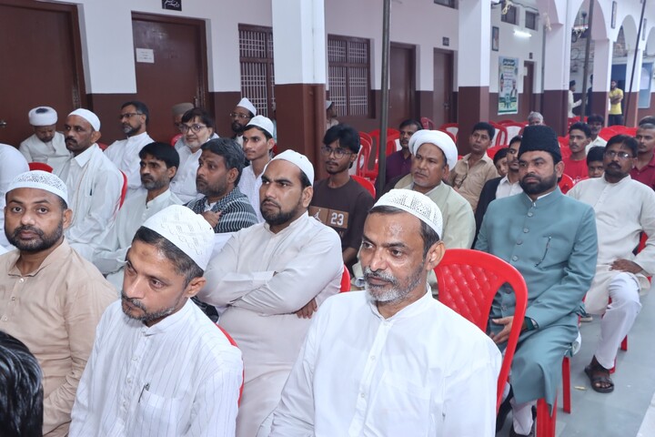 مدرسہ حسینیہ گھوسی میں مجمع علما ء وواعظین پوروانچل کے زیر اہتما م ایک روزہ تعلیمی و تربیتی و اصلاحی عظیم الشان جلسہ منعقد