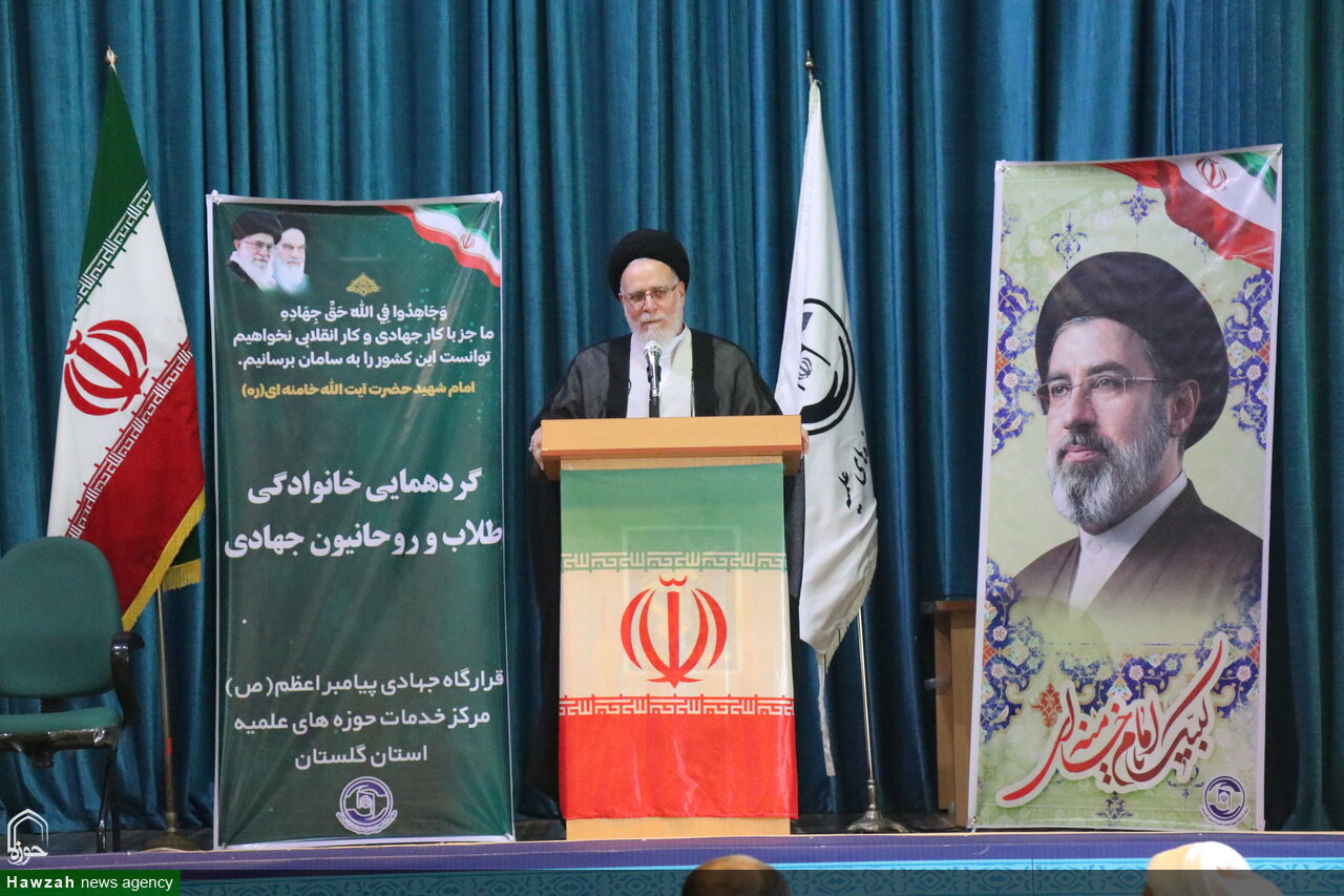 تداوم حضور طلاب جهادی در عرصه‌های آسیب‌پذیر جامعه اهمیت دارد