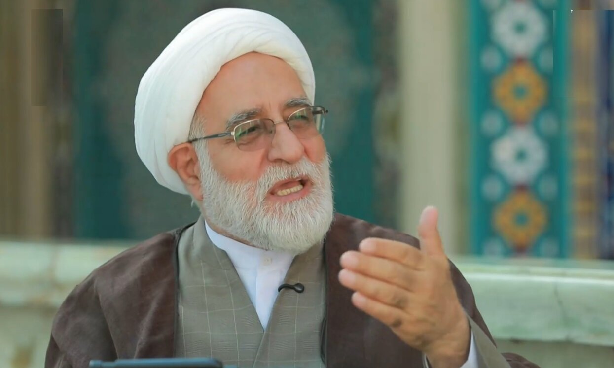 علم‌آموزی و تربیت نسل آگاه، مسیر تعالی خانواده و پیشرفت ایران است