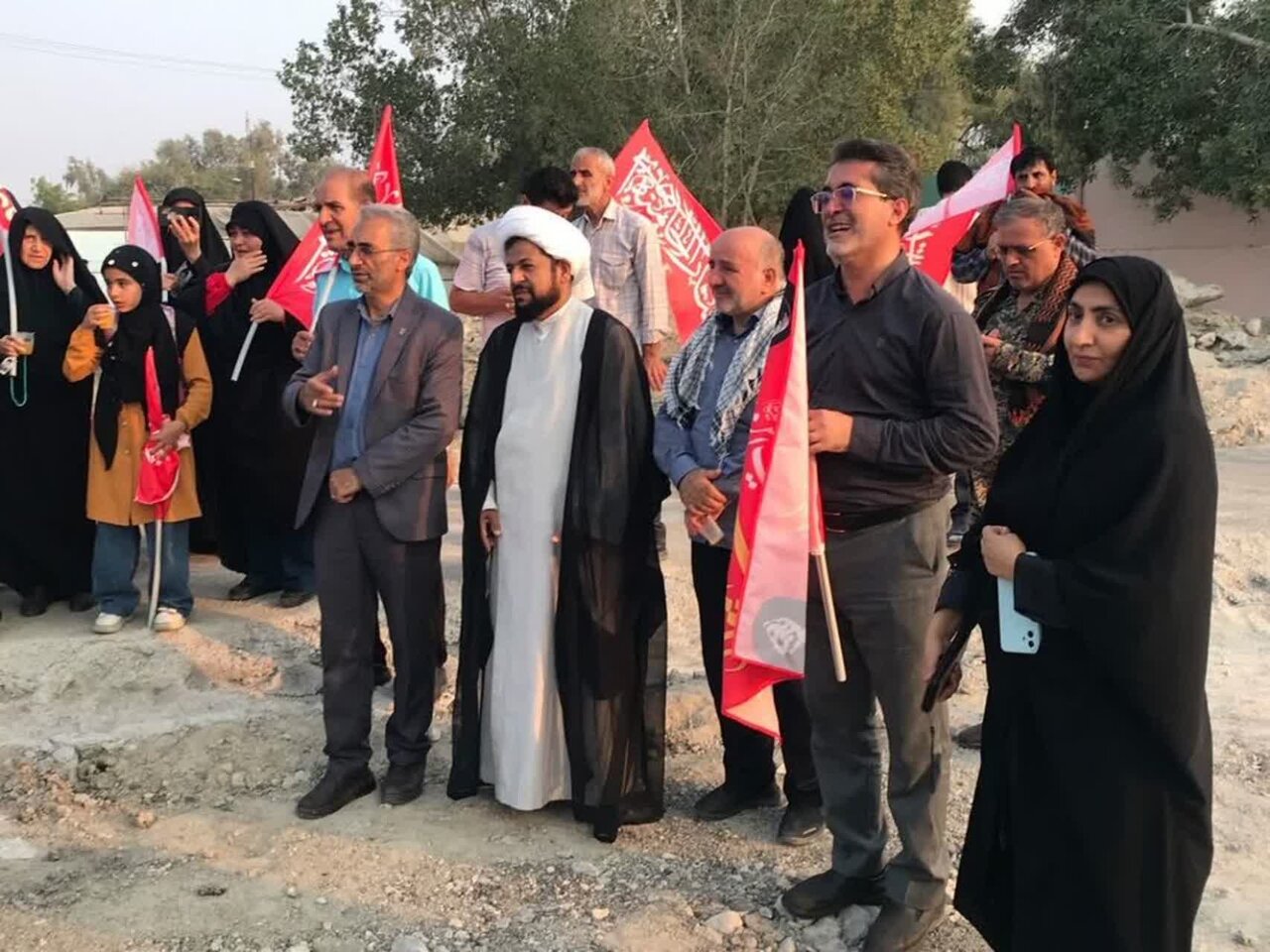 ایثارگران کاشان با شهدای مدرسه شجره طیبه تجدید میثاق کردند