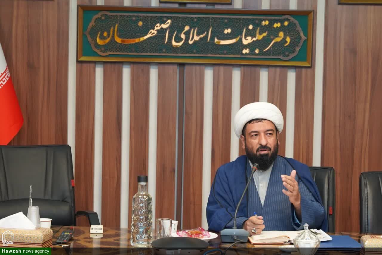 لزوم تشکیلاتی‌شدن فعالیت‌های حوزوی برای مقابله با جنگ رسانه‌ای دشمن