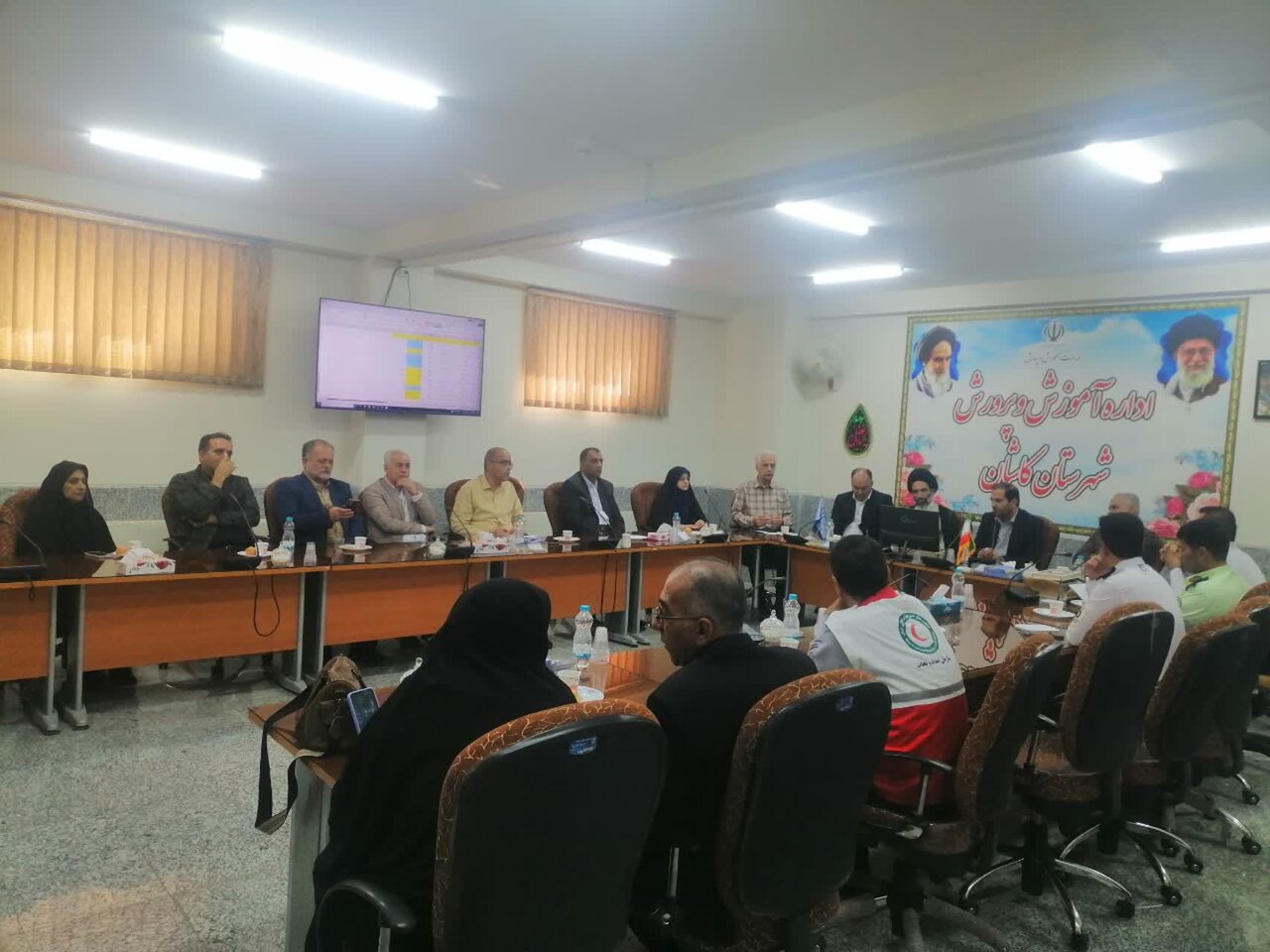 مدارس دولتی باید الگوی تربیت انقلابی و علمی شوند/ لزوم حل معضل تردد و بازگشت به هویت مدارس محله‌محور