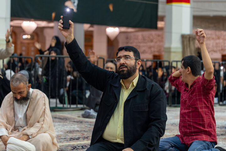 جشن شب میلاد امام عسکری(ع) در حرم بانوی کرامت