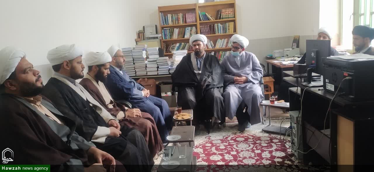 دیدار مدیر حوزه علمیه استان کرمان با طلاب شهرستان بم