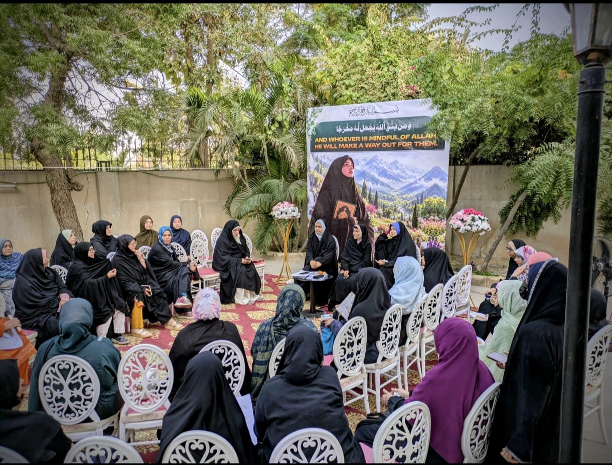 کراچی میں کیپیسٹی بلڈنگ سرکل کے عنوان سے خواتین کے لیے خصوصی کاؤنسلنگ نشست کا انعقاد