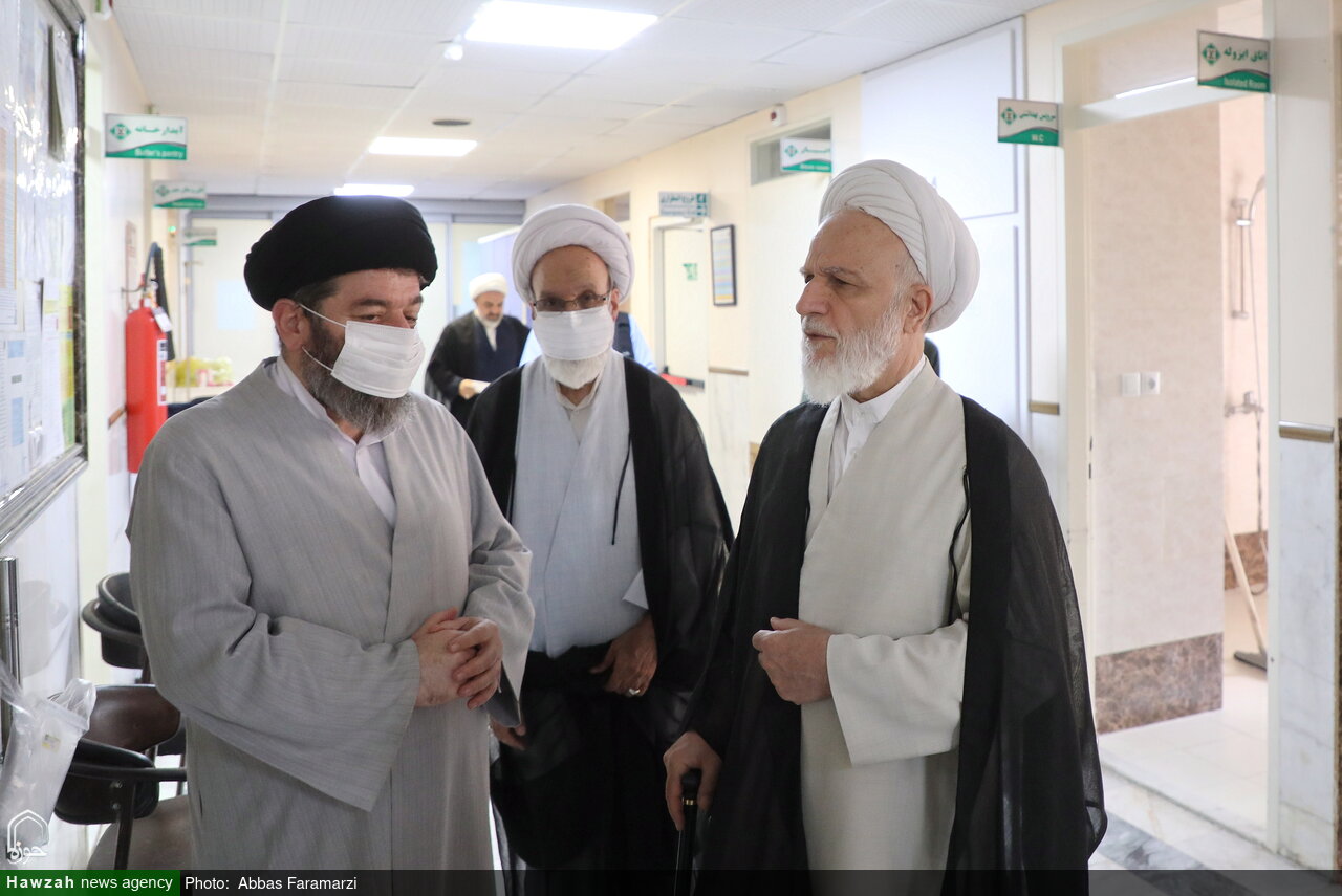 عیادت نماینده رهبر معظم انقلاب از آیت‌الله العظمی شبیری‌زنجانی + تصاویر