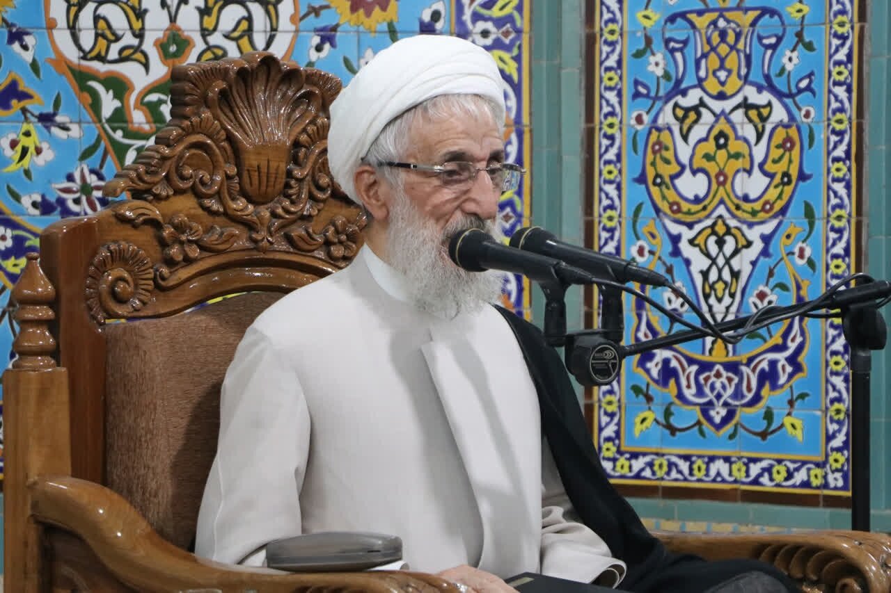 انسان باید سرمایه عمر را در مسیر بندگی و گذشت به کار گیرد