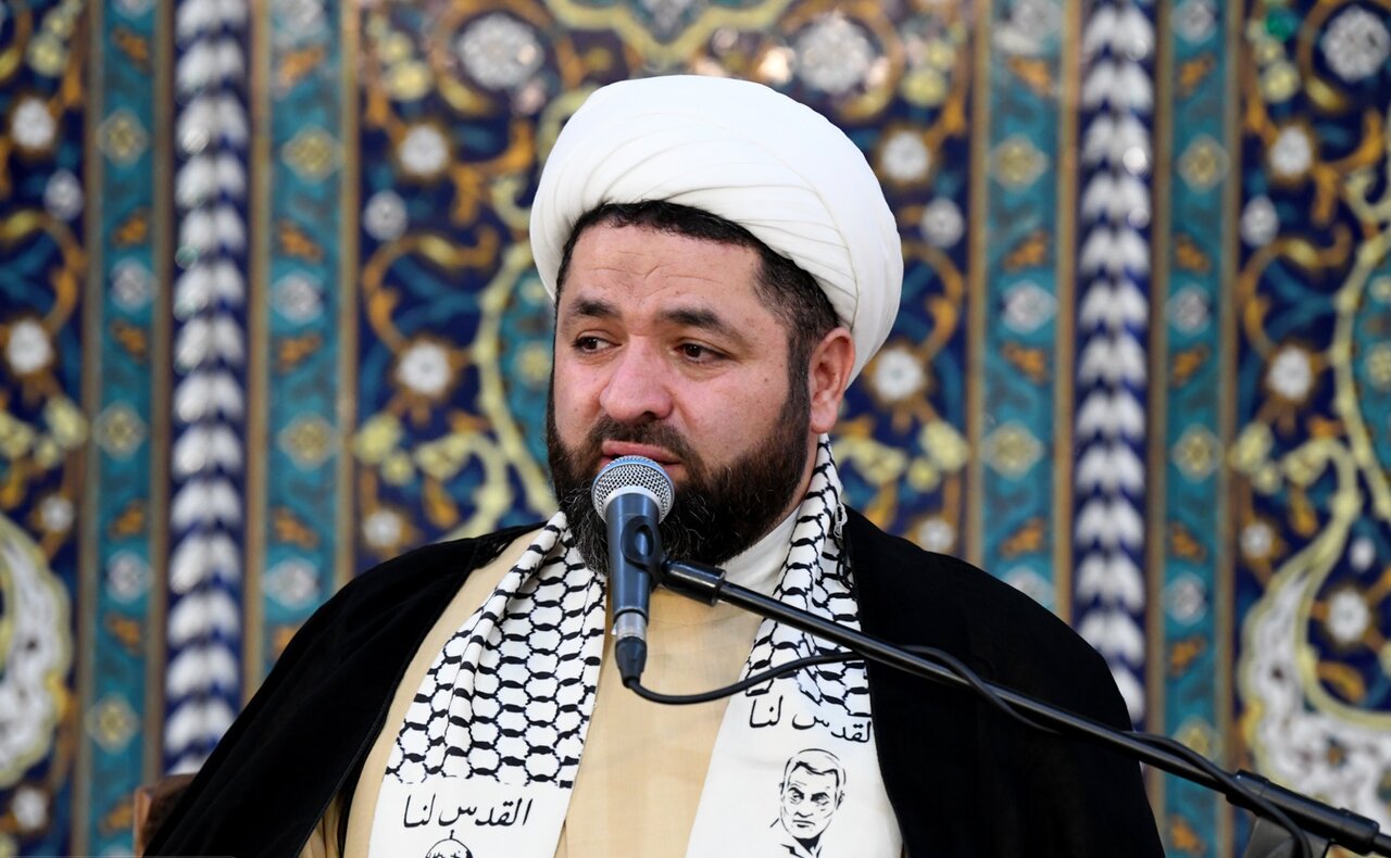 رسیدن به حریم ولایت با دل‌کندن از غیرخدا و ثبات‌قدم در مسیر اهل‌بیت(ع) ممکن است