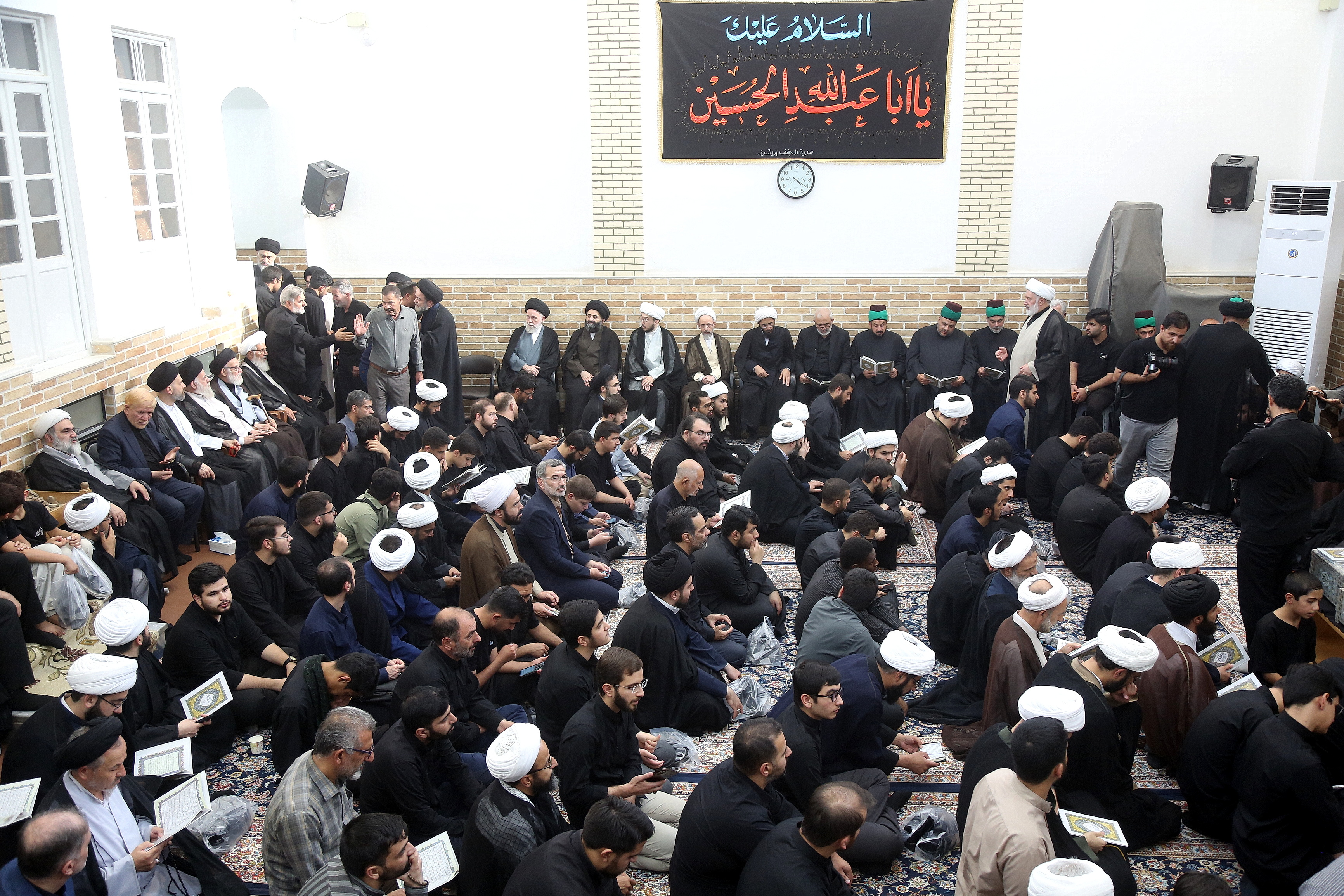 تصاویر/ آیت اللہ العظمیٰ شبیری زنجانیؒ کی الوداعی مجلس عزا کا انعقاد