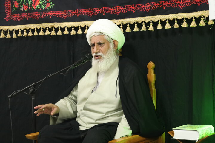 تصاویر/ مراسم ارتحال حضرت آیت الله العظمی شبیری زنجانی در مدرسه علمیه النبی ص بندرعباس