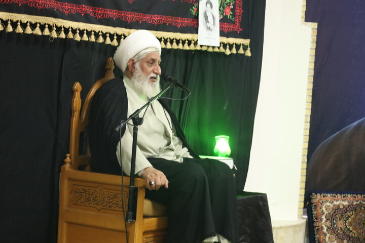 تصاویر/ مراسم ارتحال حضرت آیت الله العظمی شبیری زنجانی در مدرسه علمیه النبی ص بندرعباس