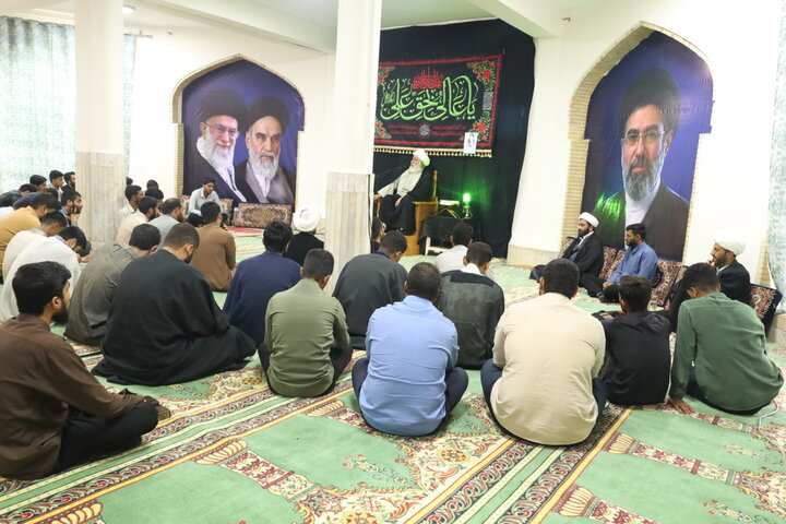 تصاویر/ مراسم ارتحال حضرت آیت الله العظمی شبیری زنجانی در مدرسه علمیه النبی ص بندرعباس