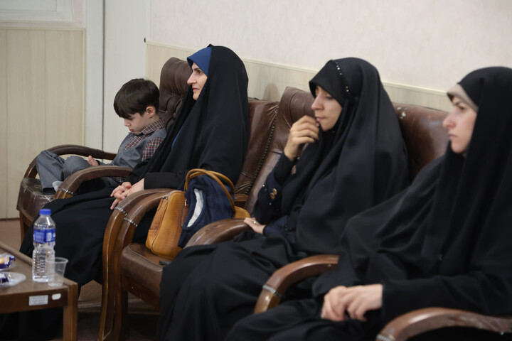 نشست روحانیون شاغل در آموزش و پرورش با امام جمعه همدان