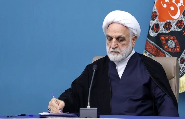 Iran's judiciary chief pays tribute to Grand Ayatollah Shobeiri Zanjani: 'His life overflowed with benevolence and virtue'