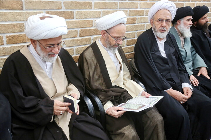 تصاویر/ مراسم وداع با پیکر مطهر حضرت آیت الله حاج سید موسی شبیری زنجانی(ره)