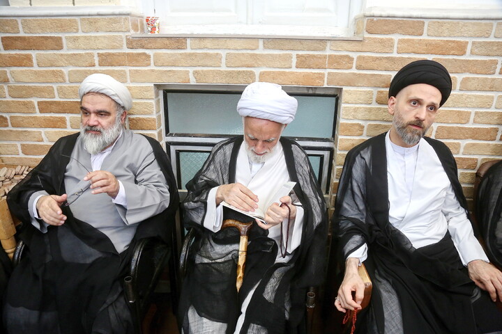 تصاویر/ مراسم وداع با پیکر مطهر حضرت آیت الله حاج سید موسی شبیری زنجانی(ره)