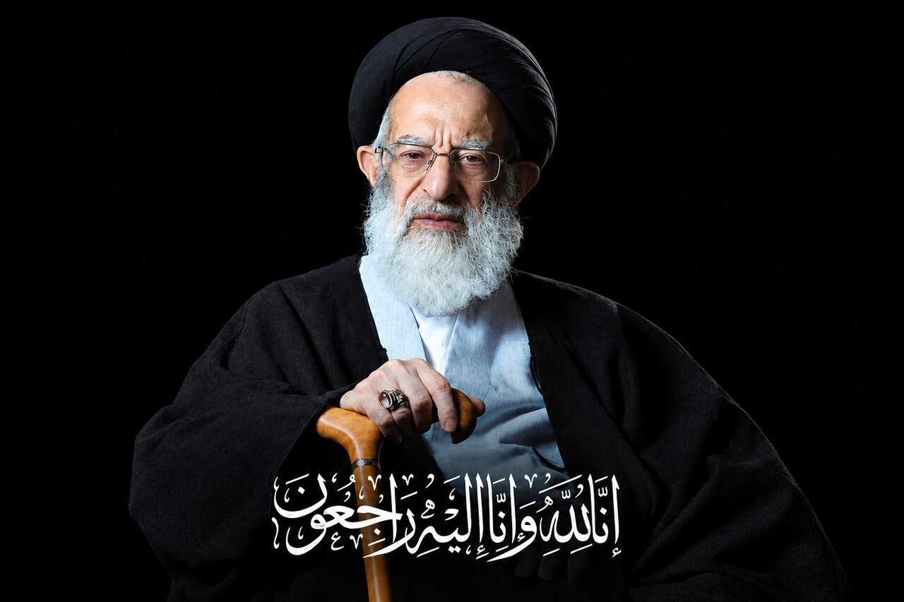 Iran's foreign minister: Grand Ayatollah Shobeiri Zanjani was 'heir to Shia jurisprudence'