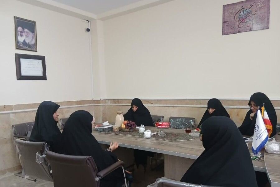 نیازهای علمی و معنوی طلاب مدرسه فاطمیه قروه درگزین بررسی شد
