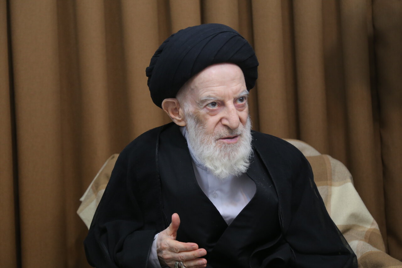 حضرت آیت‌الله شبیری زنجانی عمر خود را وقف تدریس و تربیت شاگردان کرد