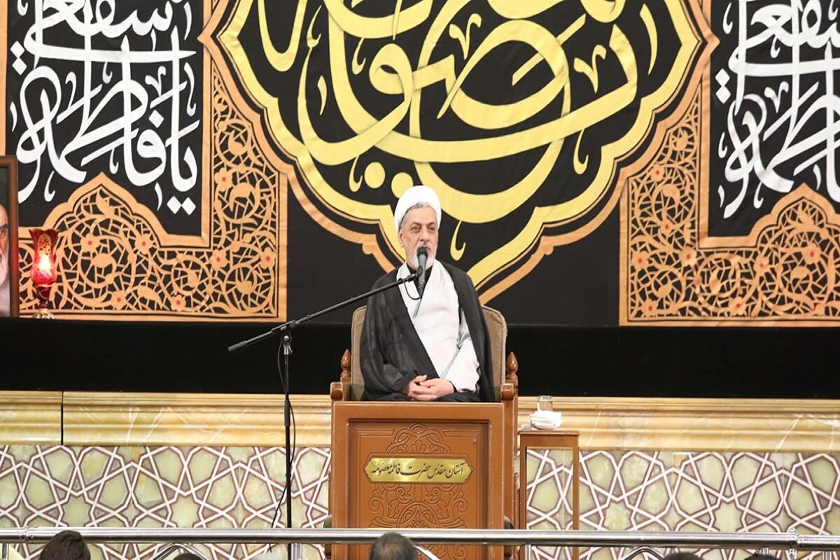 هجرت حضرت معصومه(س) به قم یک حرکت اعتقادی و تمدن‌ساز بود