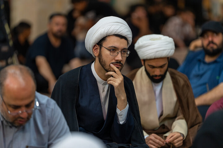 دومین محفل عزاداری شب رحلت بانوی کرامت در حرم مطهر قم