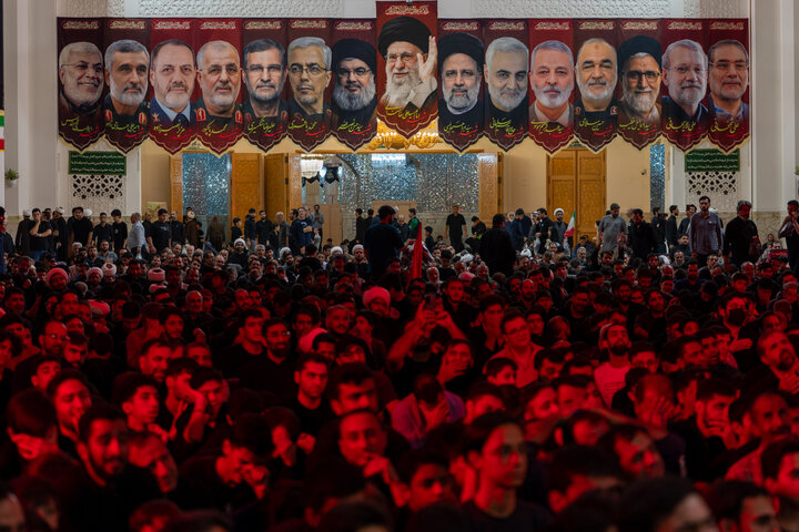 دومین محفل عزاداری شب رحلت بانوی کرامت در حرم مطهر قم