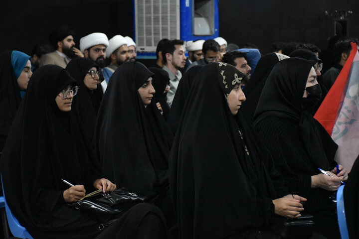 نشست فعالان رسانه و فضای مجازی با محوریت جهاد تبیین و مقابله با جنگ روانی دشمن برگزار شد