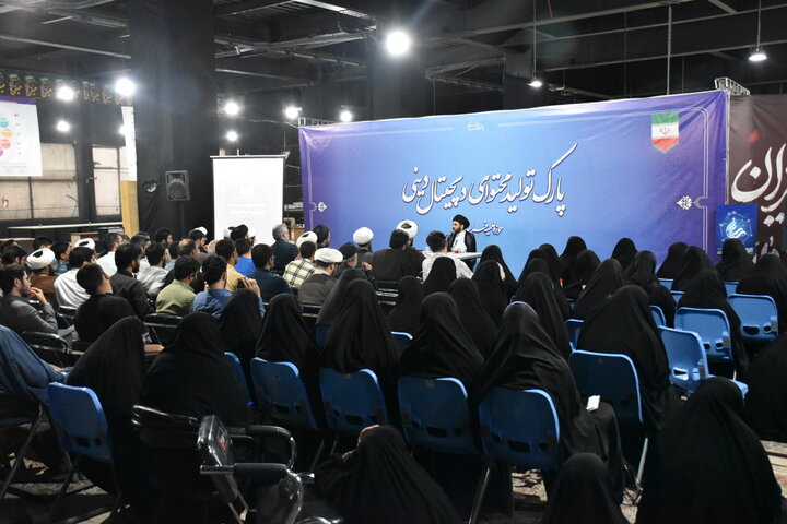 نشست فعالان رسانه و فضای مجازی با محوریت جهاد تبیین و مقابله با جنگ روانی دشمن برگزار شد