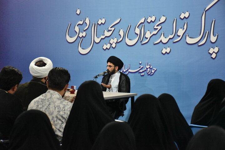 نشست فعالان رسانه و فضای مجازی با محوریت جهاد تبیین و مقابله با جنگ روانی دشمن برگزار شد